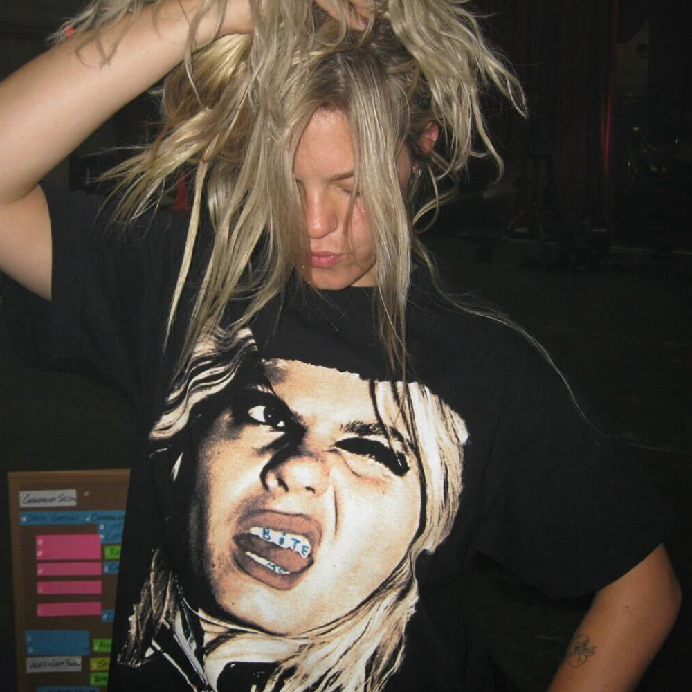 BLACK DATE BACK TOUR TEE On Renee Front